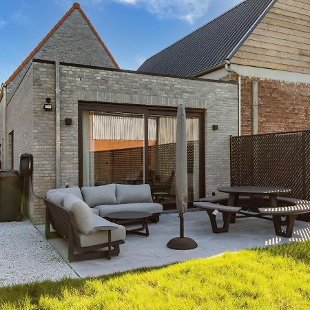 Modern Holiday Home With Garden Aardenburg Exterior photo