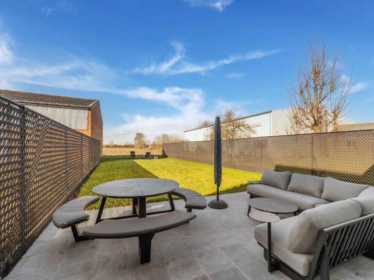 Modern Holiday Home With Garden Aardenburg Exterior photo